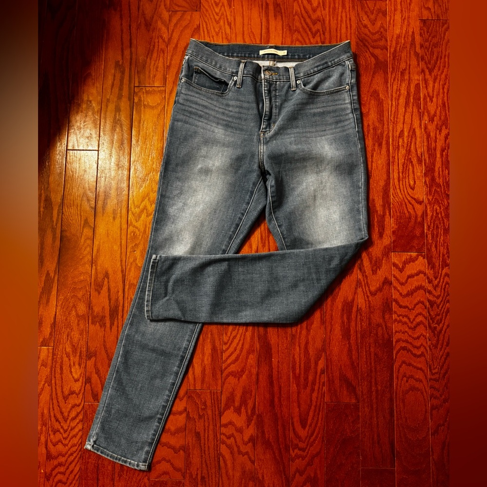 Levi’s 311 Shaping Skinny Blue Jeans